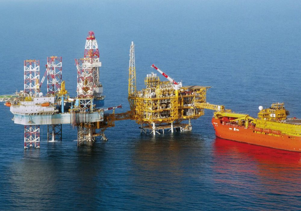 -C2039x1143,0,0-S1200-FJPG